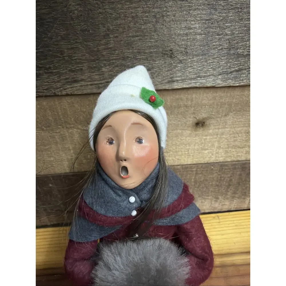 Byers Choice Carolers 1999 Cute Brunette Girl with Muff & Plaid Skirt 10”